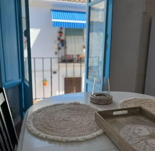 Apartment With Roof Terrace In The Historic Center Estepona