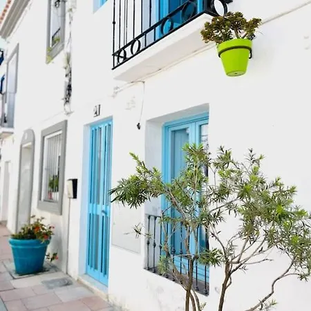 With Roof Terrace In The Historic Center * Эстепона